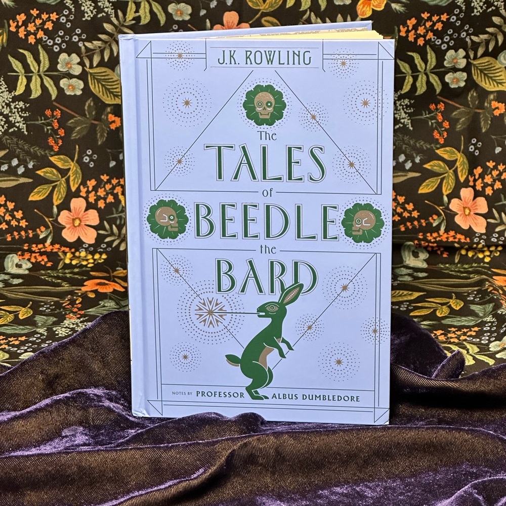 *BUNDLE* The Tales of Beedle the Bard + Fantastic Beasts Books by JK Rowling